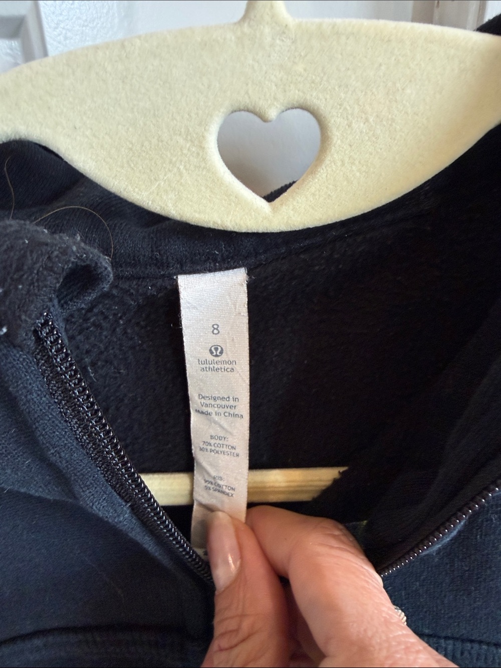 lululemon vintage Black Hooded Zip-Up Puffer Jacket - Picture 3 of 3